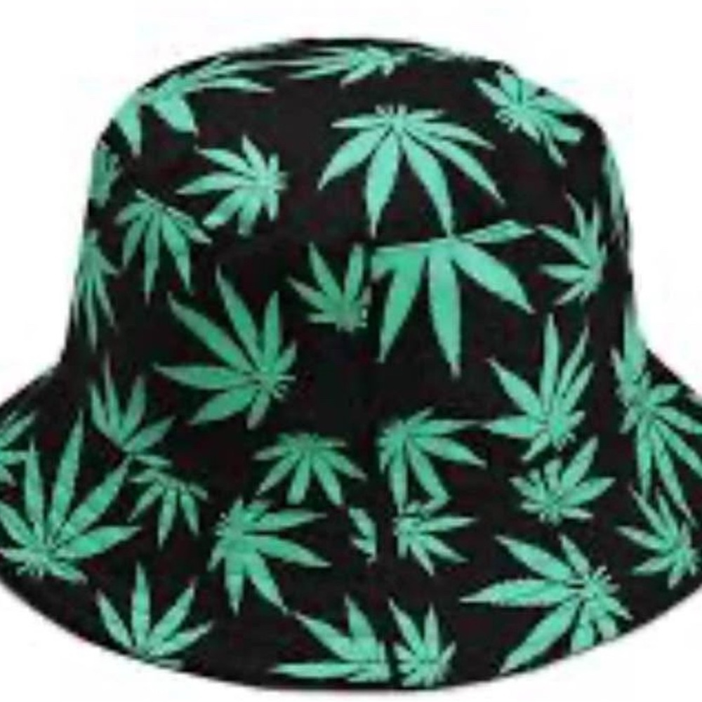 Black and Green Leaf Print Bucket Hat